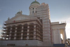 Helsingin tuomiokirkko telineissä