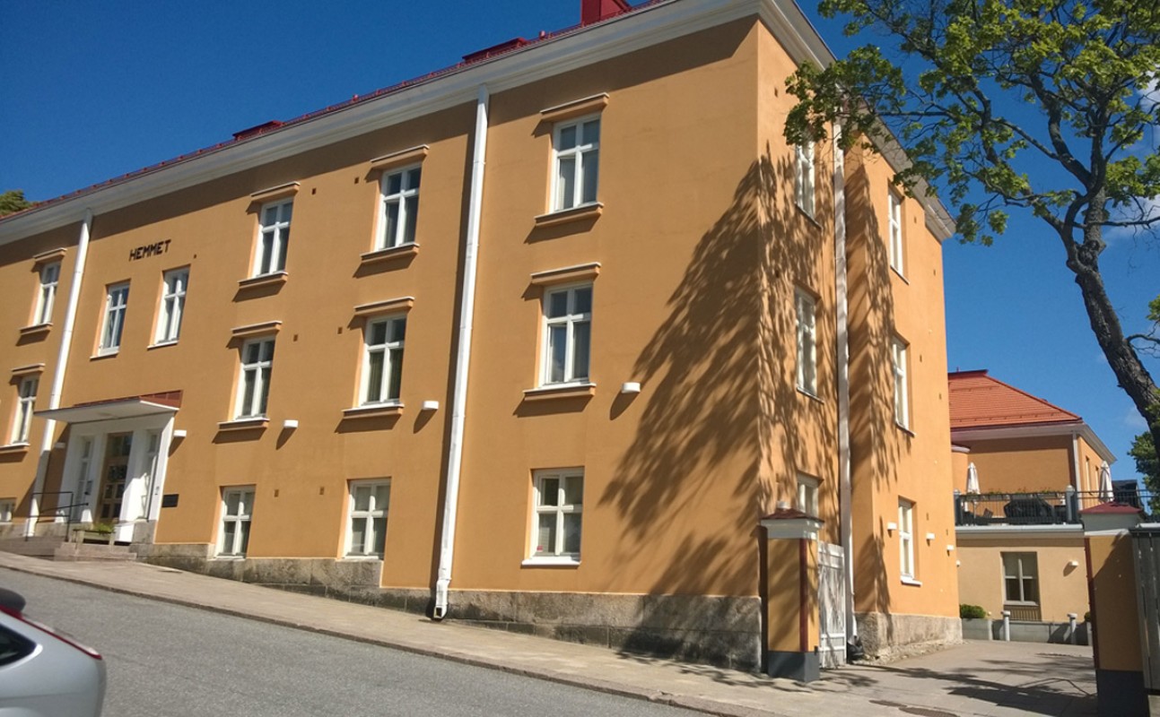 Servicehus Hemmet, julkisivusaneeraus